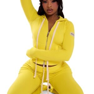 Body by raven yellow knitwear set size XL